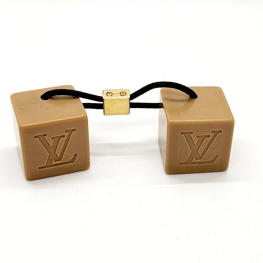 Louis Vuitton Logo Hair Cubes - Picture 7 of 7